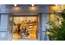 Vitrine Lavandieres en Provence